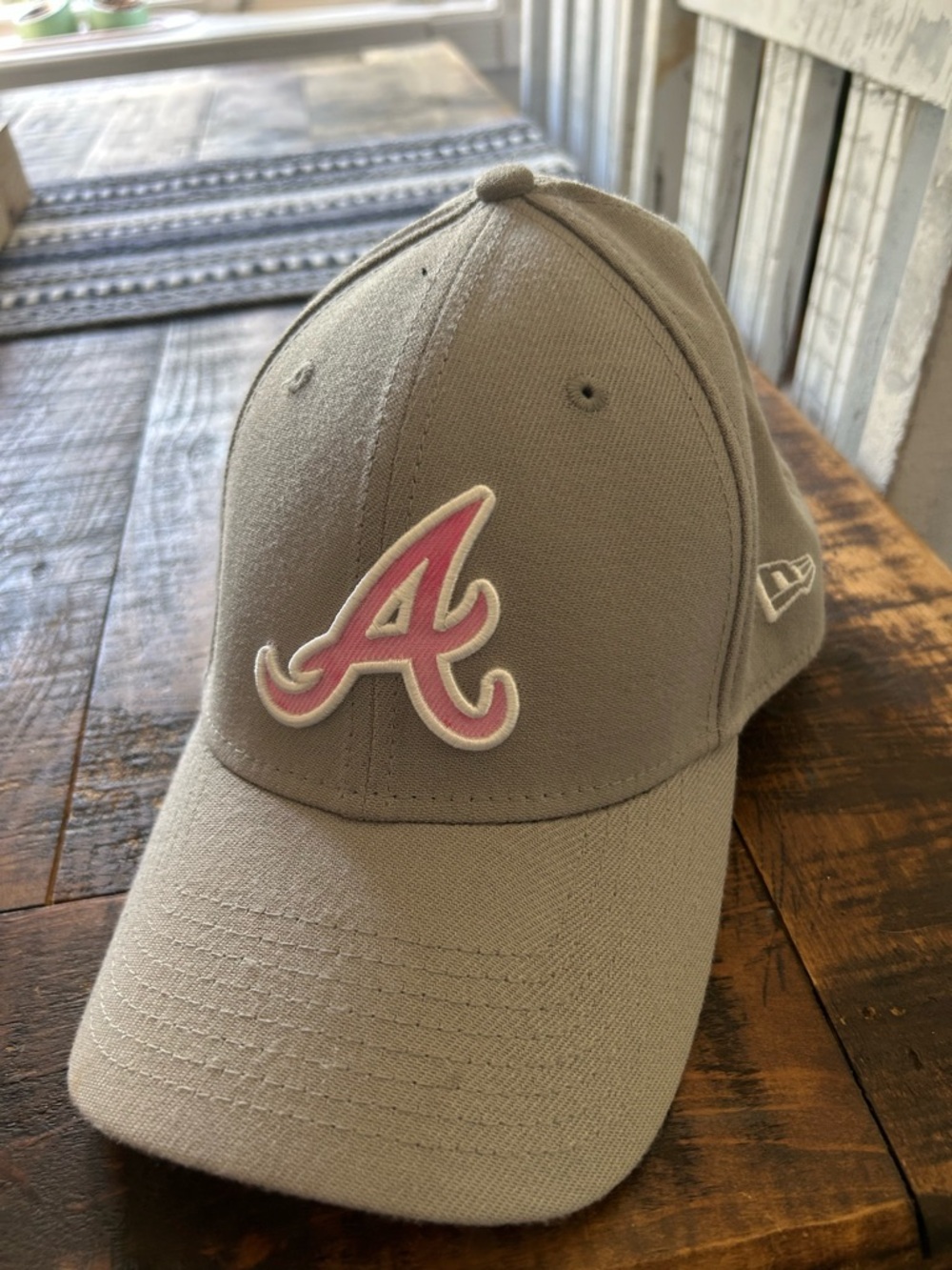 Atlanta Braves Mother’s Day Edition ball cap